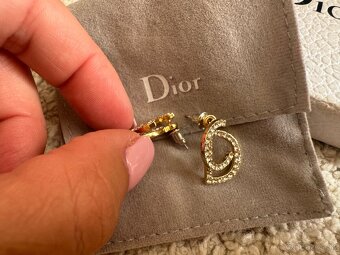 Napichovavie Dior nausnice - 3