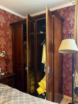 Predám skriňu kvaltnú z Talianska - 3