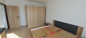 Slnečný dvojizbový byt na Západe na prenájom - 3