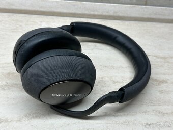 Bowers & Wilkins Px7 - 3
