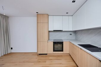 NA PREDAJ,4-izbový byt Košice - Západ - Michalovská ul. - 3