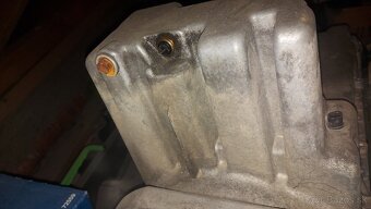 Predám olejovú vaňu Jeep - 3