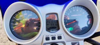 Honda CBF 250 2008 - 3