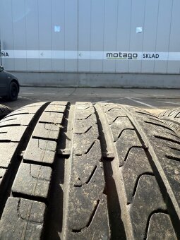 Pneu 235/40 r19 - 3