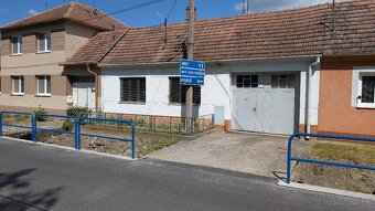 Predám starší dom s krásnym pozemkom - 3