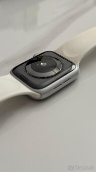 Apple Watch Series 5 / 44 mm - 3