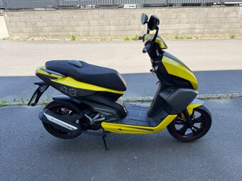 Predám skúter Motorro X1 125i r.v 2022 naj. 890km - 3