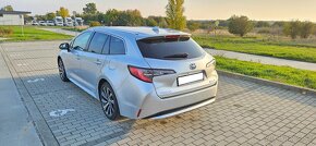 Toyota Corolla Combi TS 1,8 hybrid - 3