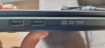 Acer Aspire E1-530 - 3