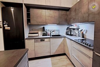 HALO reality - Predaj, trojizbový byt Bratislava Devínska No - 3