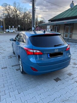 Hyundai i30 1.6 CRDI 94 KW - 3