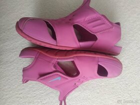 Nike ružové sandálky veľkosť 25 - 3