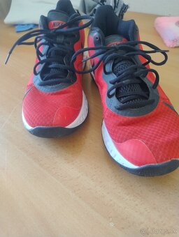 Nike - 3