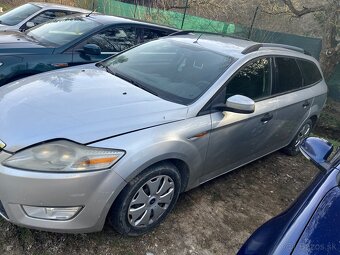 Ford Mondeo mk4 a Mazda 323 F BJ - 3