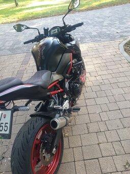 Kawasaki Z900 - 3