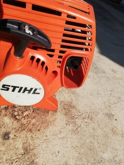 Vyvetvovacia píla so Stihl motorom - 3