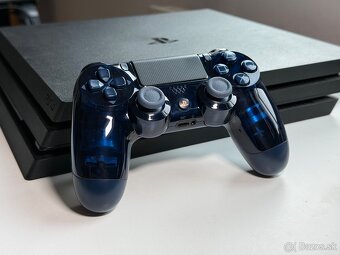 Dualshock 4 500 Million Limited Edition - 3