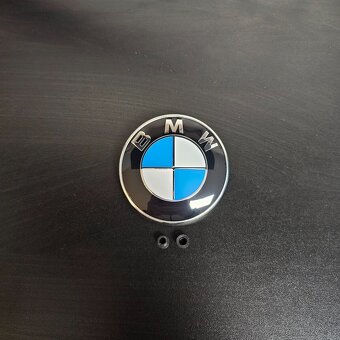 ✅BMW✅ EMBLEM / ZNAK + GUMOVE STUPLE / ROZMERY 82/78/74 MM - 3