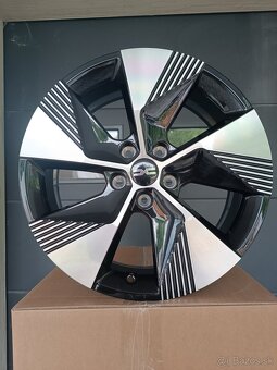5x114.3 R18 Renault - 3