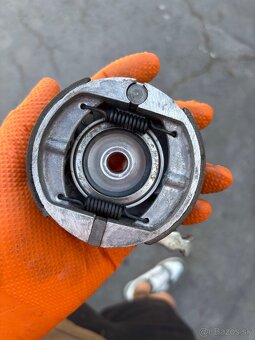 Babetta 210/215/225 brzdový bubon - 3