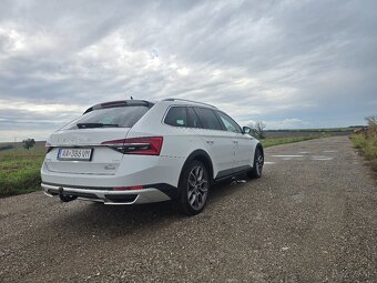 Škoda Superb Combi 2.0 TDI Scout 4x4 DSG prvy majiteľ - 3
