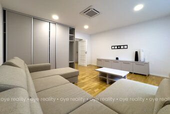 Na predaj luxusný, novozrekonštruovaný, moderne zariadený ve - 3