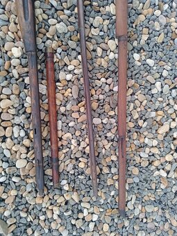 Staré zbrane pažby súčiastky komponenty - 3