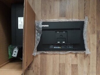 Dell OptiPlex 3070 SFF + 22" Lenovo ThinkVision IPS monitor - 3