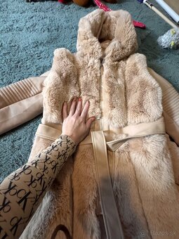 Krasny kožusok veľkosť XL - 3