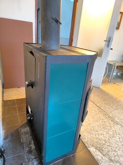 REZERVOVANÉ krbové kachle na drevo - vodník - 3