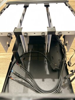 Predam PC skrinka Fractal Design Node 304 Black - 3