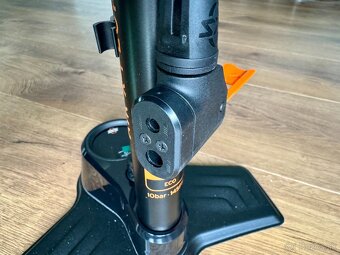 SKS Air-X-plorer Digi 10.0 pumpa - 3