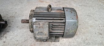 Elektromotory 3kW, 2890otačkové. - 3