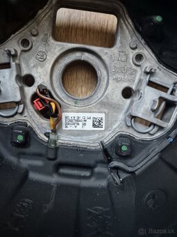 SKODA MULTIFUNKČNÝ VOLANT VYHRIEVANY, PADLAMI DSG A AIRBAGOM - 3