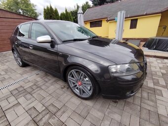 Audi A3 R32  184kw benzín DSG Quatro M2005 - 3