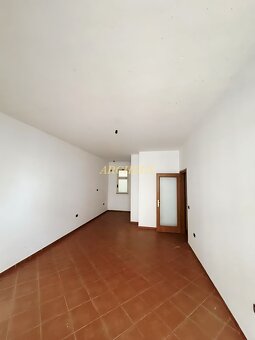 3-izbový apartmán 96m2,na rekonštrukciu -Super cena,Albánsko - 3