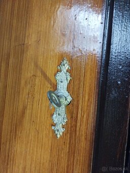 Starožitná komoda - 3