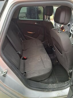 Predam Opel Astra J - 3