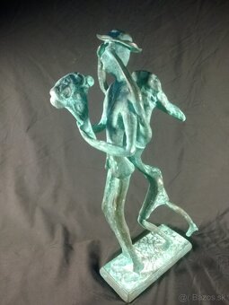 Stretnutie -Bronzová socha - 3