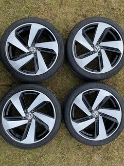 Letná sada 225/40 R18 - 3