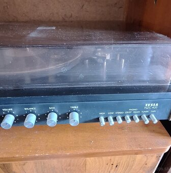 Predám gramofón Tesla NZC 420 - 3