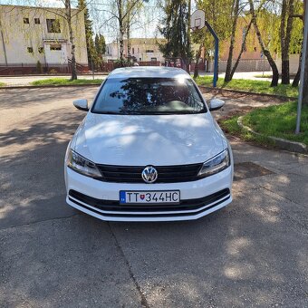 Volkswagen Jetta - 3