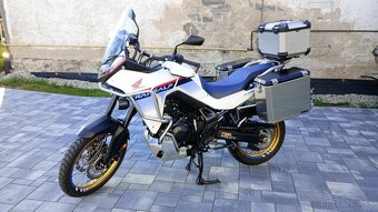 Hliníkové kufre, nosiče kufrov - 3