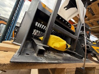 Preosievacia lyžica MB Crusher MB-HDS207 (RQ8) - 3