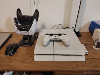 Playstation 4 slim - 3
