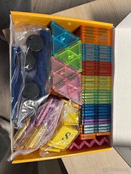Magneticka stavebnica - Magnetic tiles - 121ks - 3