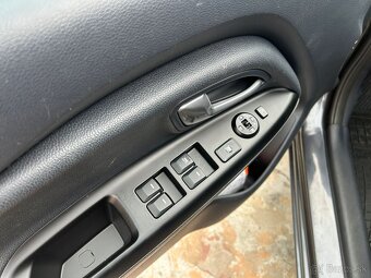 Kia Rio 1,2 - 3
