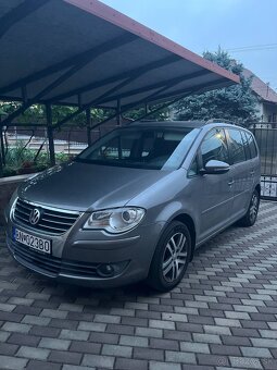 TOURAN 20.TDI BMM ,RV2009 7,MIESTNY MODEL 2010 - 3
