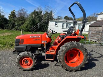 Kubota L3200 - 3