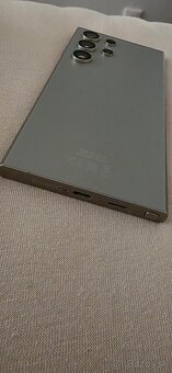 Samsung Galaxy S24 ULTRA - 3